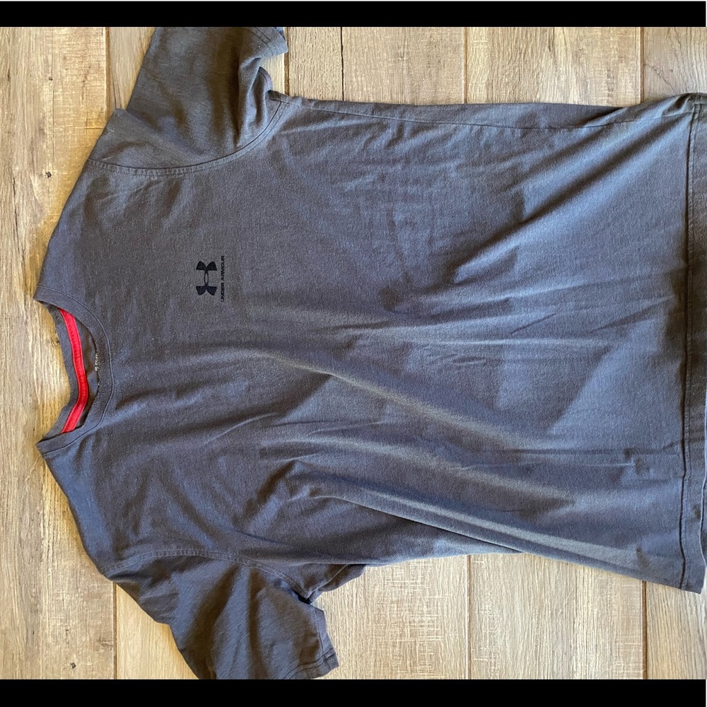 Men’s athletic shirt